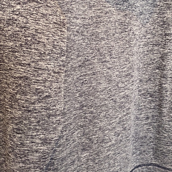 Boys XL Under Armour Hoodie - Picture 8 of 10